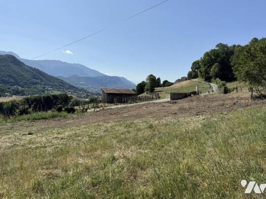 Terrain constructible à vendre 129 000 € 740 m² de terrain Voiron 38500