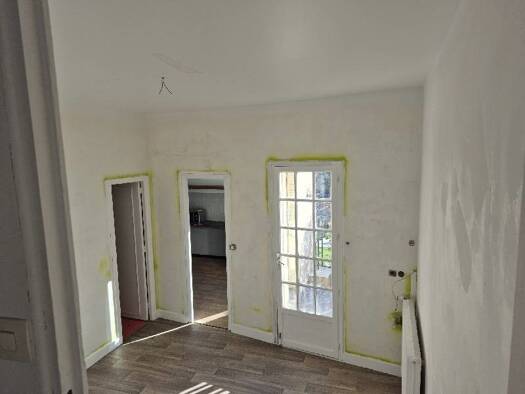 Appartement à vendre 114 400 € 2 pièces 1 chambre 38 m² Étage 1/2 Verrières-le-Buisson 91370