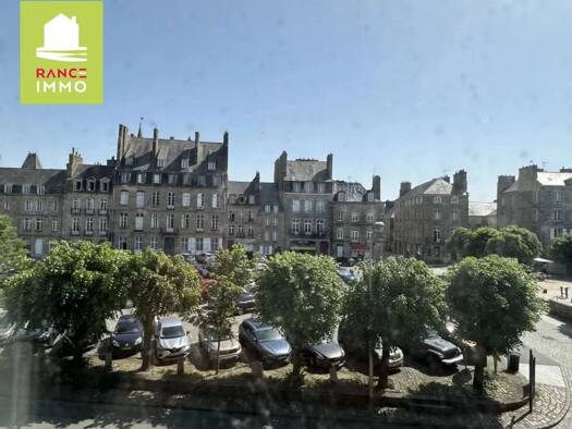 Appartement à vendre 262 500 € 8 pièces 4 chambres 197 m² 3 étages Dinan 22100