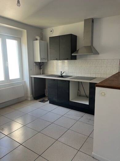 Duplex à louer 530 € 3 pièces 2 chambres 60 m² Dernier étage, Étage 3/3 Sud Tarare 69170