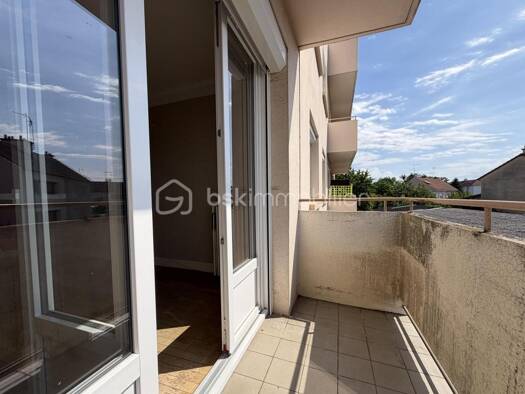 Appartement à vendre 100 000 € 3 pièces 2 chambres 55 m² Étage 1/3 Bel Air Dijon 21000