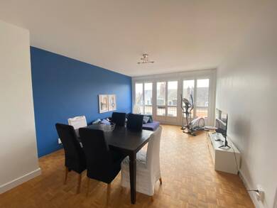 Appartement à louer 370 € 5 pièces 4 chambres 107 m² Étage 3/4 Gare-Leclerc Le Mans 72000