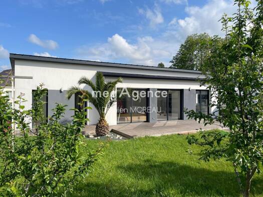 Maison de plain-pied à vendre 436 900 € 6 pièces 4 chambres 144 m² 611 m² de terrain Brech 56400