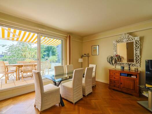 Duplex à vendre - Première occupation 1 295 000 € 4 pièces 3 chambres 121,75 m² Étage 4/4 Montretout Saint-Cloud 92210