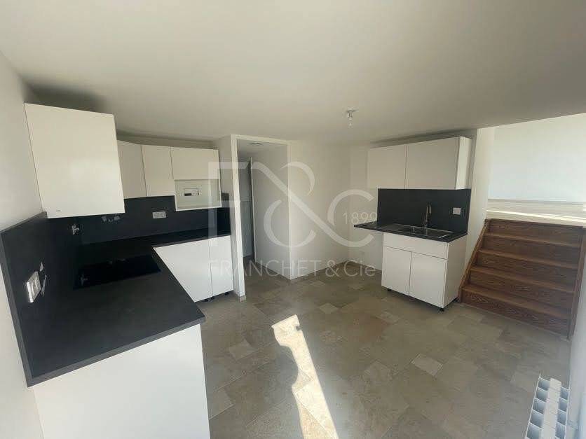 Maison à louer, 90m², SAINT ETIENNE LA VARENNE