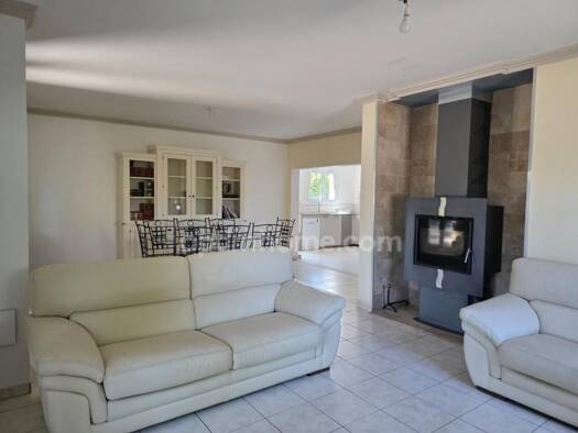 Maison de plain-pied à vendre 217 000 € 4 pièces 3 chambres 113 m² 680 m² de terrain Maine de Biran Bergerac 24100