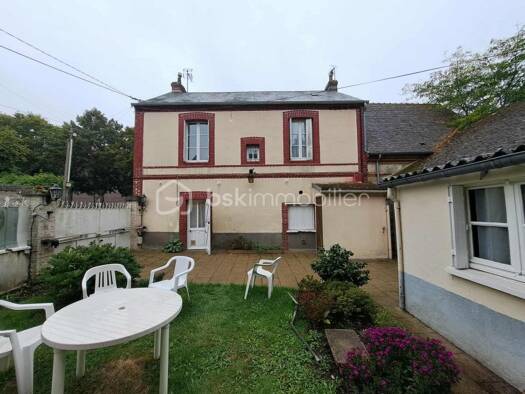 Maison de ville à vendre 133 000 € 5 pièces 3 chambres 95 m² 216 m² de terrain L'Aigle Est L'Aigle 61300