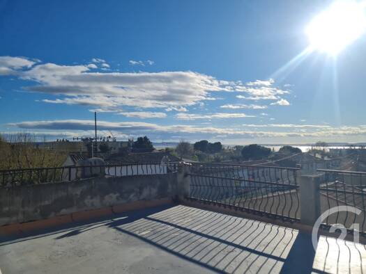 Appartement à louer 700 € 2 pièces 1 chambre 30 m² 2ème étage Rognac 13340