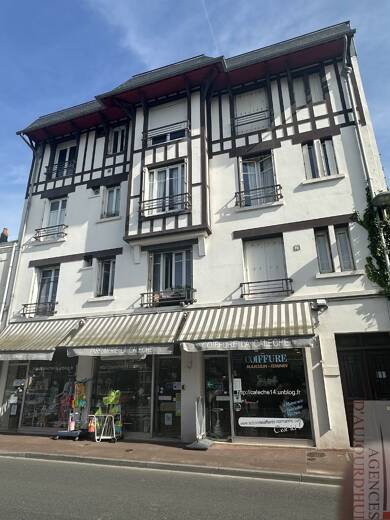 Appartement à vendre 107 000 € 1 pièce 17 m² Étage 2/3 Blonville-sur-Mer 14910