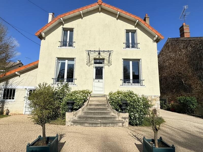 Maison à vendre, 167m², NEAUPHLE LE CHATEAU