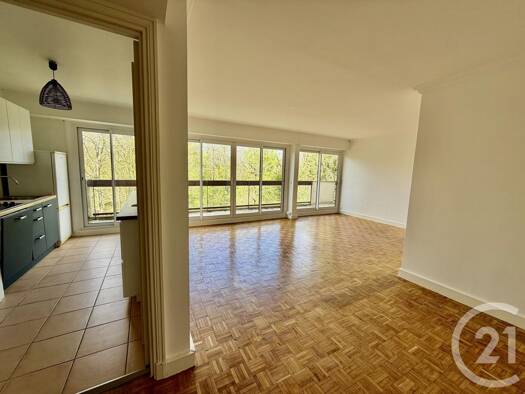 Appartement à vendre 461 000 € 3 pièces 2 chambres 73,16 m² 4ème étage Maisons-Laffitte 78600