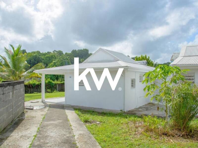 Maison à louer, 79m², LES ABYMES