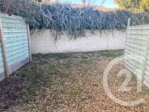 Maison à louer 690 € 2 pièces 1 chambre 41 m² Roujan 34320