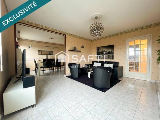 Appartement à vendre 123 900 € 5 pièces 3 chambres 95 m² Étage 3/3 Bas Coulaines Coulaines 72190