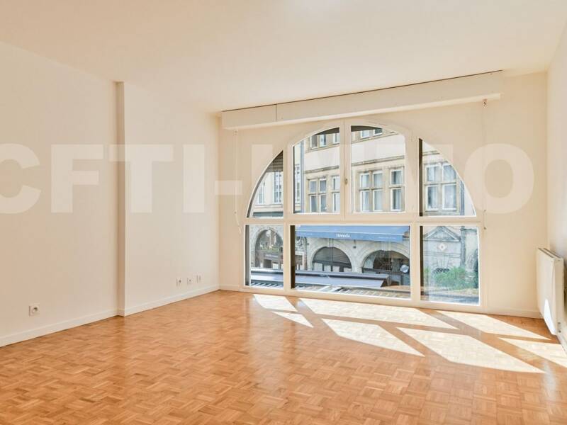 Maison à louer, 71m², LYON 2E