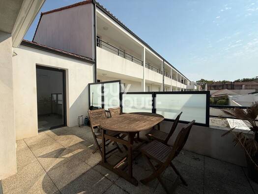 Appartement à vendre 189 500 € 2 pièces 1 chambre 45,37 m² Étage 1/2 Peripherie Saint-Jean-de-Monts 85160