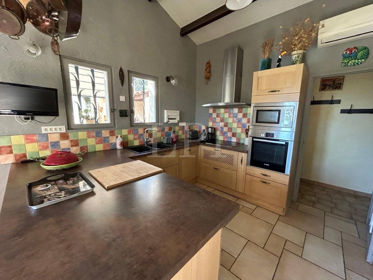 Maison à vendre, 150m², SAINT SATURNIN LES APT