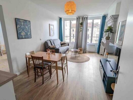 Duplex à vendre 249 000 € 8 pièces 5 chambres 164 m² 3 étages Au Pré l'Evêque-Anthouard Verdun 55100