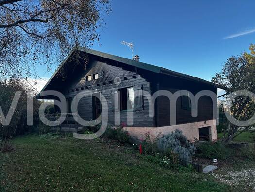 Maison en viager occupé Bouquet 34 280 € 5 pièces 2 chambres 107 m² 3 930 m² de terrain Plancher-Bas 70290