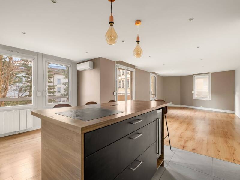 Maison à louer, 151m², LYON 3E