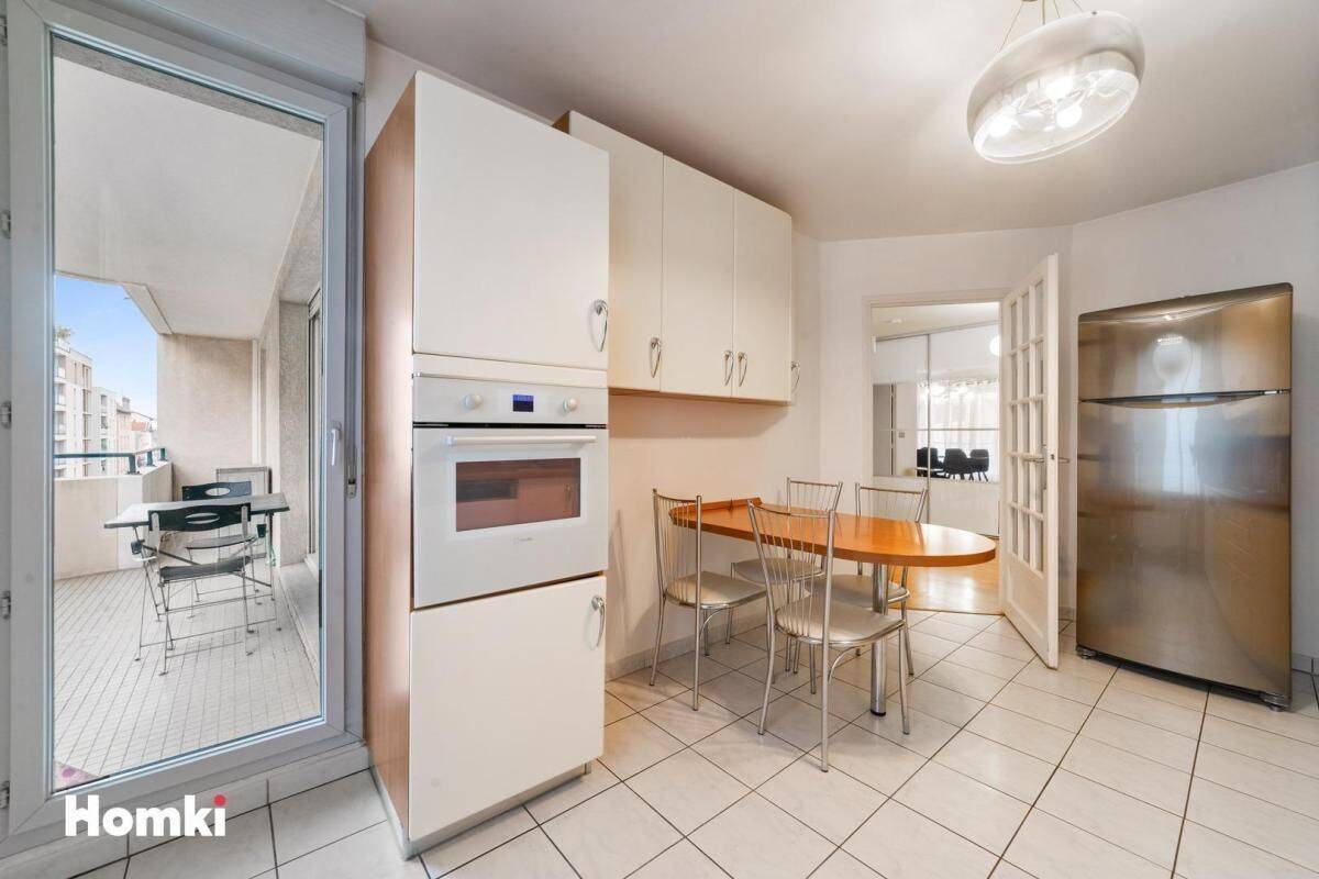 Appartement T5 de 109 m2 à Villeurbanne 69100, Rue Edouard Vaill — 4