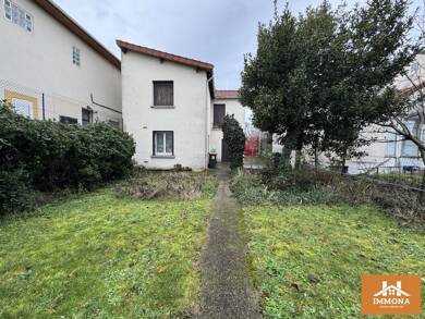 Maison à vendre 284 000 € 4 pièces 3 chambres 75 m² 323 m² de terrain Saint-Denis 93200