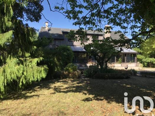 Maison à vendre 230 000 € 8 pièces 5 chambres 244 m² 52 281 m² de terrain Apremont 08250
