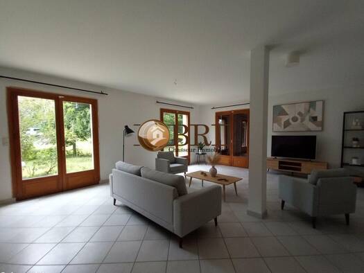 Maison de plain-pied à vendre - Première occupation 458 000 € 6 pièces 5 chambres 150 m² 900 m² de terrain Ouest Voiron 38500