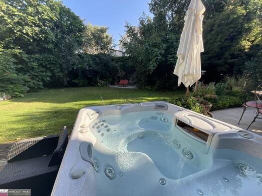 Villa à vendre 530 000 € 10 pièces 8 chambres 238 m² 828 m² de terrain Ancien Hôpital Béziers 34500