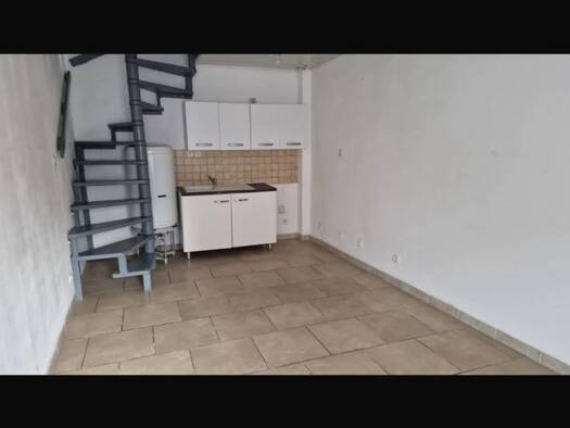 Maison à louer 550 € 2 pièces 1 chambre 34 m² Cheminots-Acacias-Faubourg de Lille Valenciennes 59300