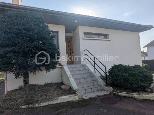 Maison à vendre 159 000 € 3 pièces 2 chambres 64 m² 575 m² de terrain Nord Feurs 42110