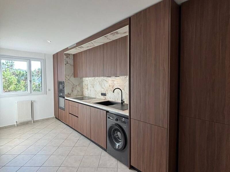 Maison à louer, 89m², MARSEILLE 8E