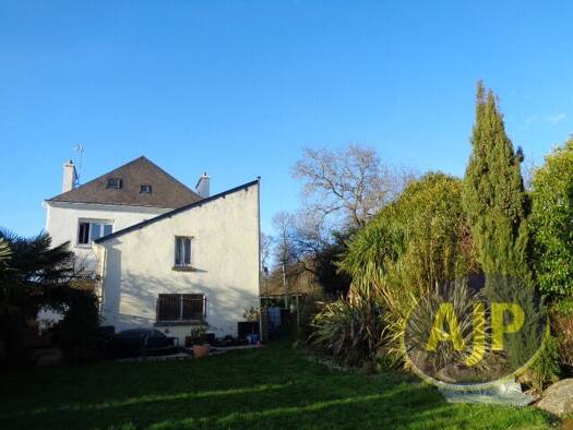 Immeuble à vendre 286 470 € 290 m² Monterblanc 56250