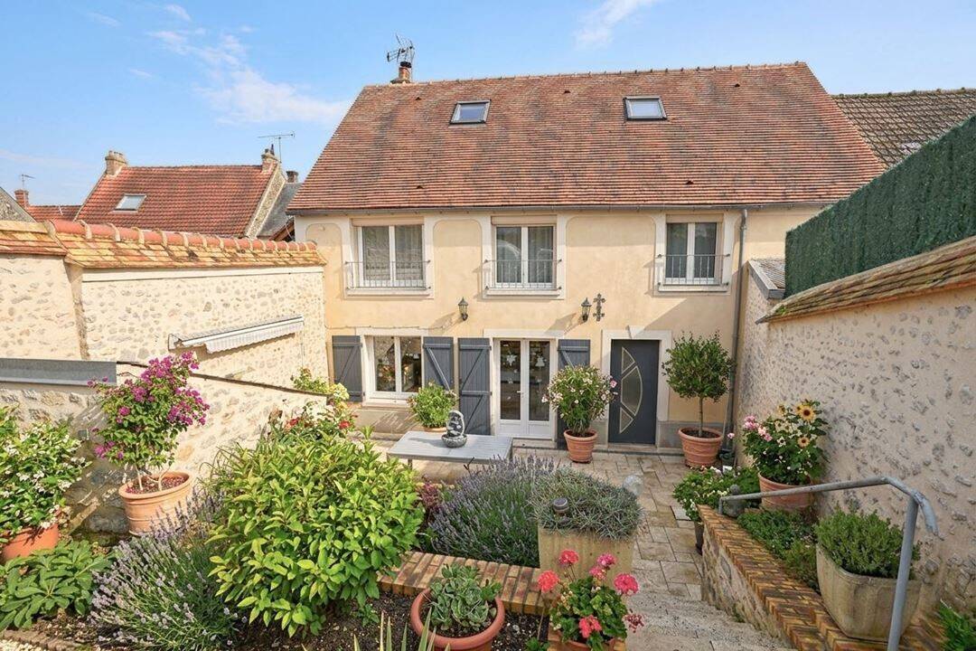Maison à vendre, 130m², ESTOUCHES