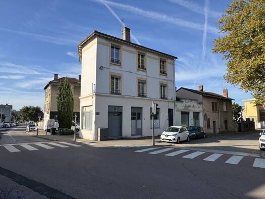 Immeuble à vendre 416 000 € 270 m² Feyzin 69320