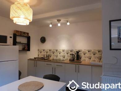 Appartement à louer 422 € 1 pièce 1 chambre 15 m² Nord Est Saint-Apollinaire 21850