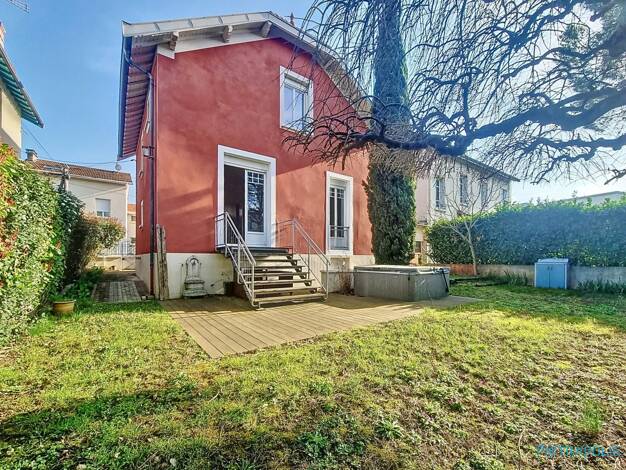 Maison à vendre 575 000 € 5 pièces 3 chambres 109,6 m² 420 m² de terrain Moulin à Vent-Georges Lévy Lyon 8ème 69008