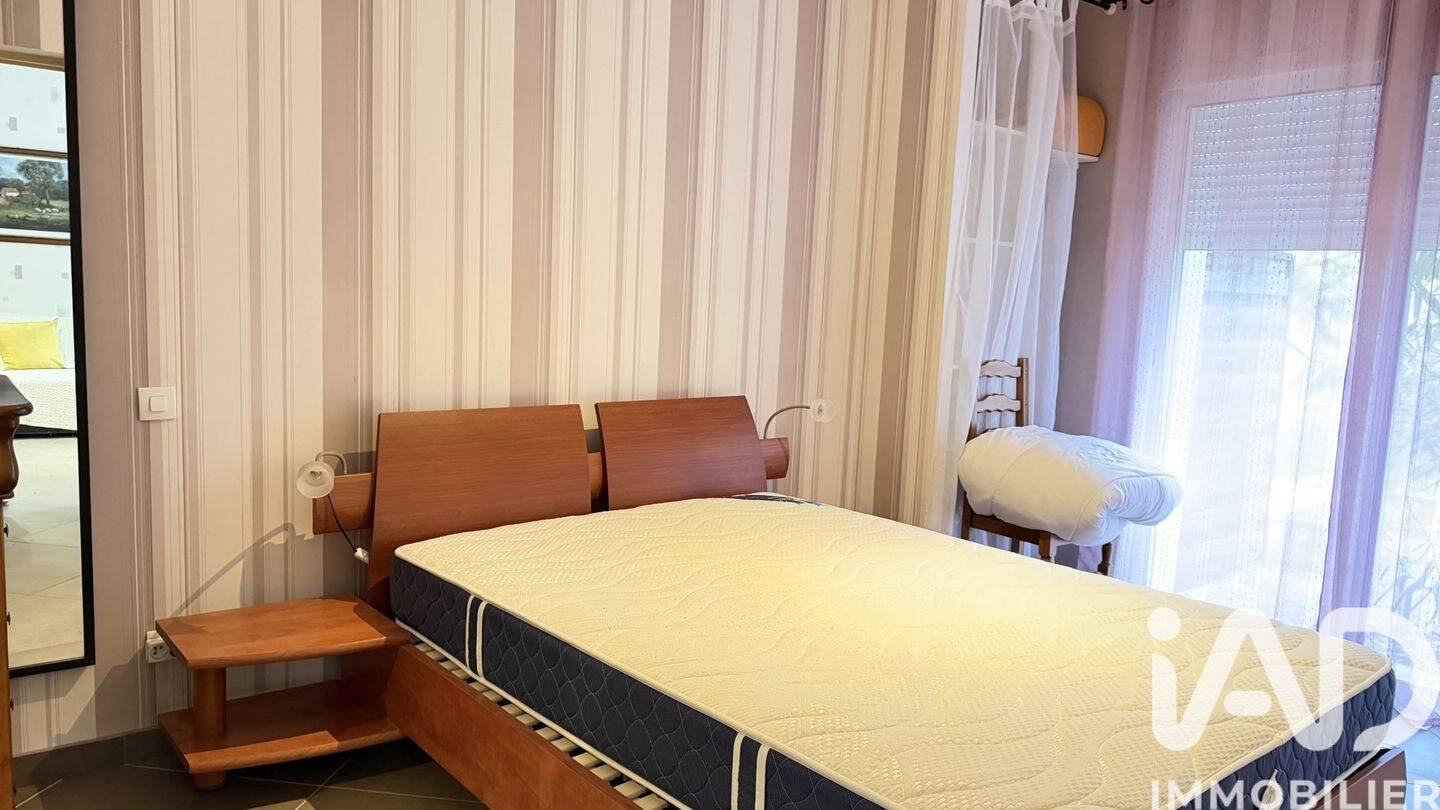 Maison à vendre, 350m², JONZAC
