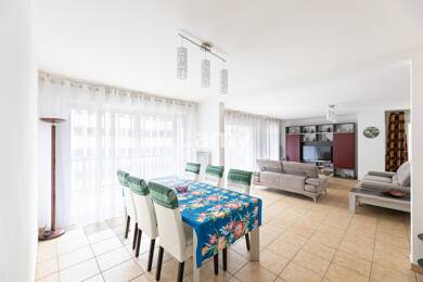Appartement à vendre 756 000 € 5 pièces 141,3 m² 5ème étage Arènes-Allées Marines Bayonne 64100