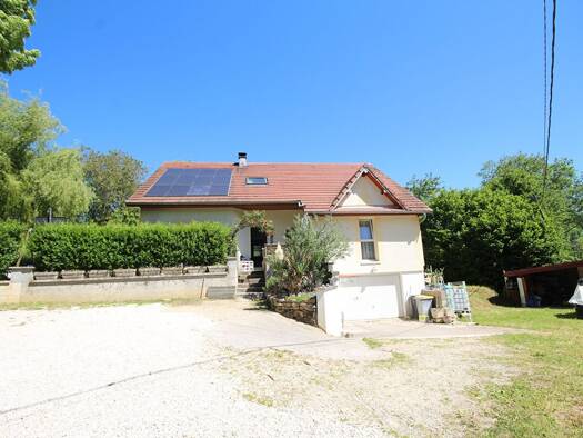 Maison à vendre 275 000 € 7 pièces 6 chambres 175 m² 1 477 m² de terrain Roulans 25640