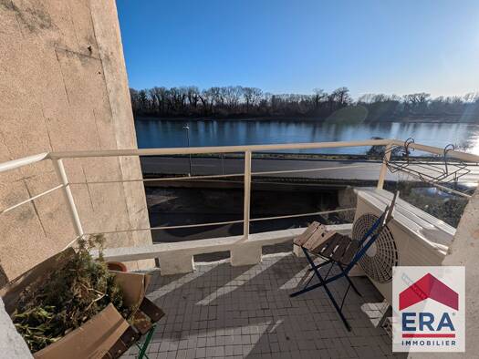 Immeuble à vendre 184 000 € 134 m² Centre Ville Bourg-Saint-Andéol 07700
