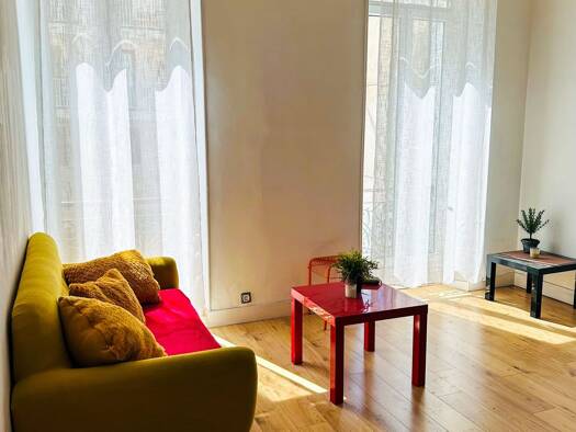 Appartement à vendre 195 000 € 2 pièces 1 chambre 34 m² 1er étage Saint Victor Marseille 7ème arrondissement 13007