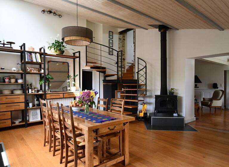Maison à vendre 365 500 € 6 pièces 3<br/>chambres 144,2 m²<br/>superficie 1 862 m²<br/>terrain Gorges 44190