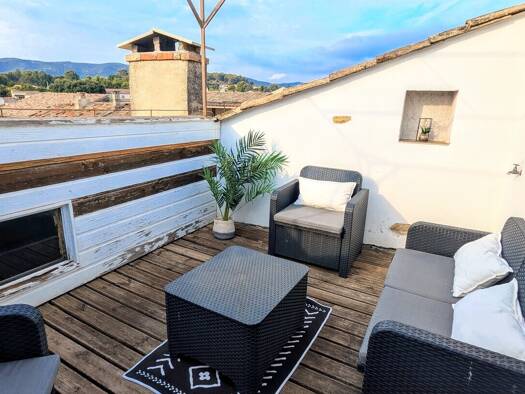 Maison à vendre 295 000 € 6 pièces 3 chambres 142 m² Lauris 84360