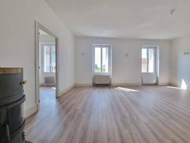 Appartement à louer 720 € 3 pièces 2 chambres 94,6 m² 1er étage Centre Saint-Marcellin 38160