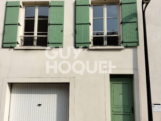 Maison à louer 1 080 € 3 pièces 2 chambres 79 m² Leclerc-Centre Ouest Brie Comte Robert 77170