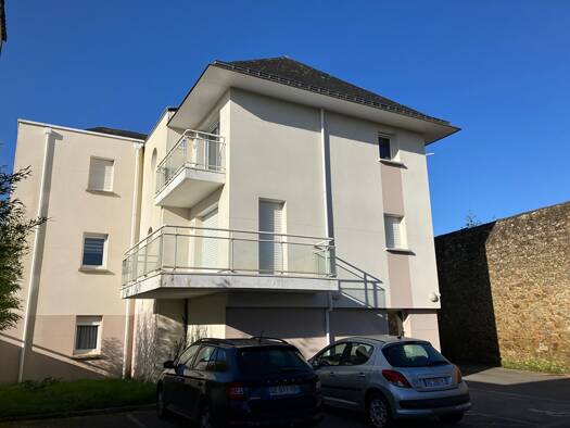 Duplex à vendre 215 250 € 3 pièces 2 chambres 58 m² Étage 2/2 La Gare Auray 56400