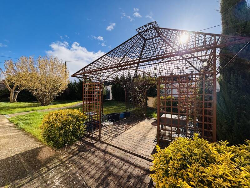 Maison à vendre, 415m², CHARMOY