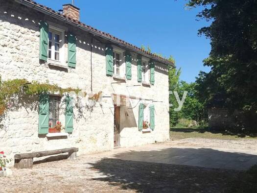 Maison à vendre 420 000 € 10 pièces 6 chambres 148 m² 9 698 m² de terrain Souel 81170