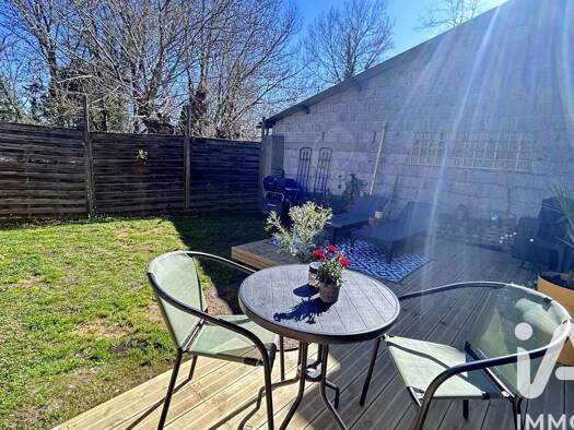 Maison de ville à vendre 243 000 € 4 pièces 3 chambres 112,9 m² 608 m² de terrain Laroin 64110